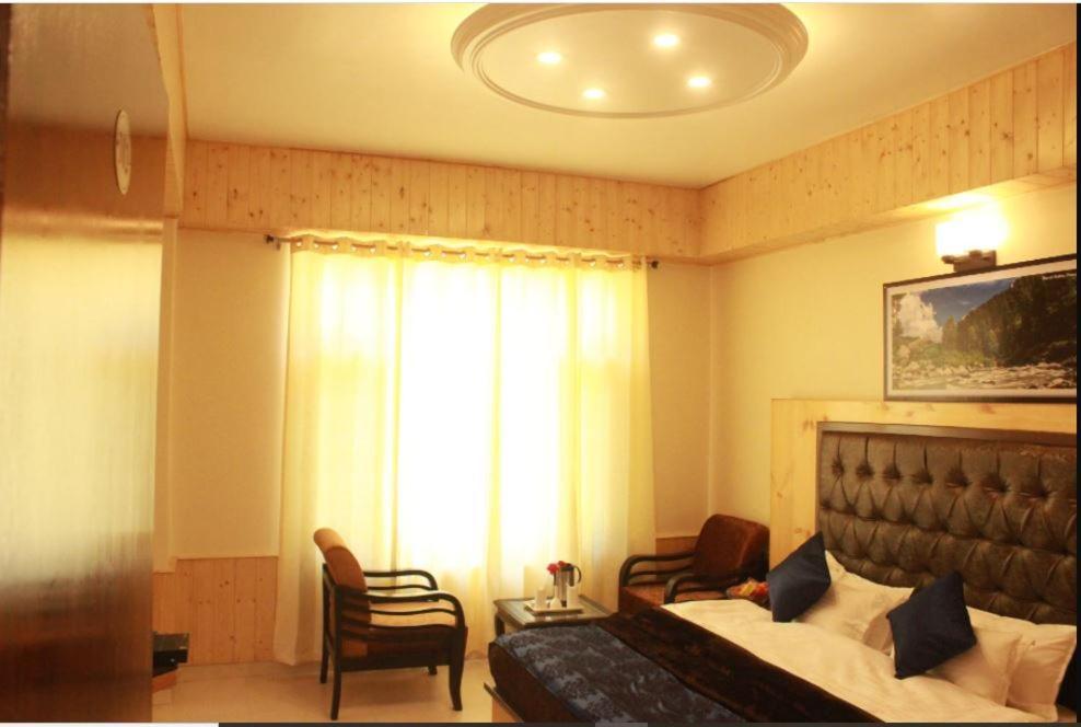 מנאלי Hotel Bodh International מראה חיצוני תמונה